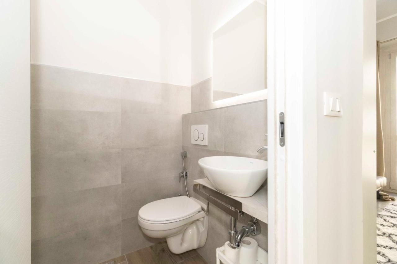 New Bright Studio Near Piazza San Carlo! Torino