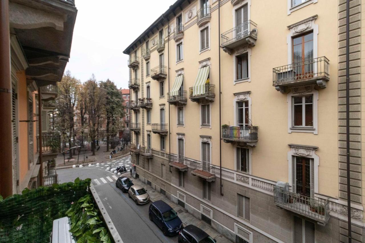 New Bright Studio Near Piazza San Carlo! *